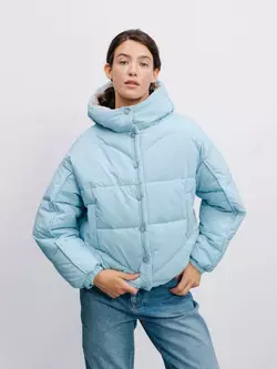 Укорочена світло-блакитна стьобана куртка з капюшоном р. S Укорочена світло-блакитна стьобана куртка з капюшоном р. S