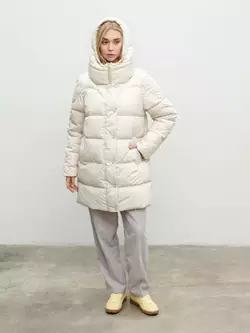 Подовжена зимова куртка молочного кольору зі штучним пухом р. XS Подовжена зимова куртка молочного кольору зі штучним пухом р. XS
