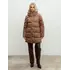 Подовжена зимова куртка світло-коричневого кольору, утеплена штучним пухом р. XS Подовжена зимова куртка світло-коричневого кольору, утеплена штучним пухом р. XS